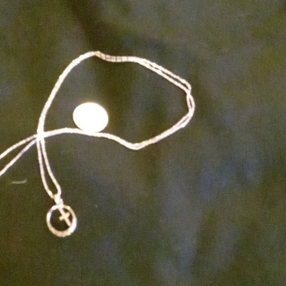 Sterling silver necklace with sterling silver pendant. - Picture 2 of 3